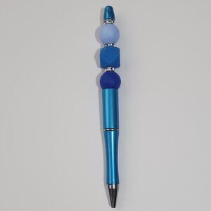 Handmade Blue Ombré Beaded Pen – Cool Tone Silicone Twist Pen with Extra Ink Ref